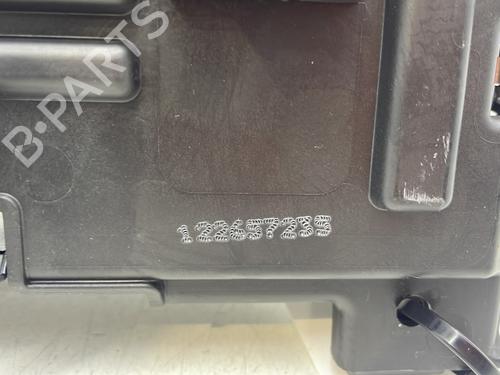 Display Display RENAULT MEGANE IV Hatchback (B9A/M/N_) [2015-2026] 33806875 33806875