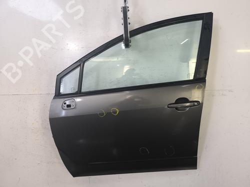 Used Left front door TOYOTA COROLLA Verso (ZER_, ZZE12_, R1_) 2.0 D-4D (CUR10_, CUR10R) (116 hp) 31941619