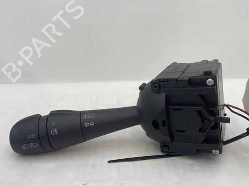 Commutateur RENAULT TWINGO III (BCM_, BCA_) 1.0 SCe 70 (BCMB) (69 hp) 31972655