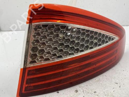 Right taillight FORD MONDEO IV (BA7) 1.8 TDCi | BP22841670C35 