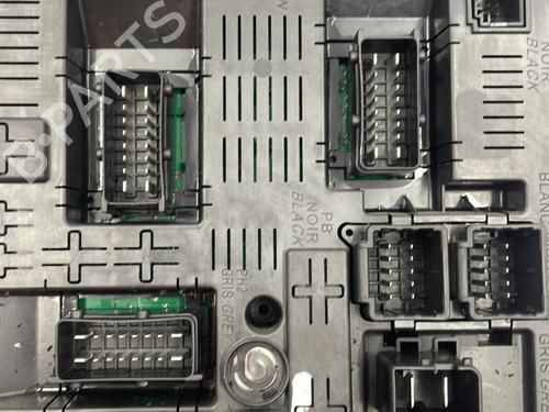 Used Fuse box Fuse box CITROËN C5 III (RD_) 1.6 HDi 110 (RD9HZC) (109 hp) 22846133 22846133