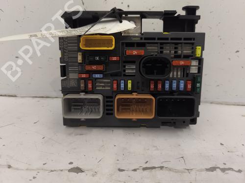 Used Fuse box CITROËN C5 III (RD_) 1.6 HDi 110 (RD9HL0, RD9HR8, RD9HRA) (112 hp) 25757921