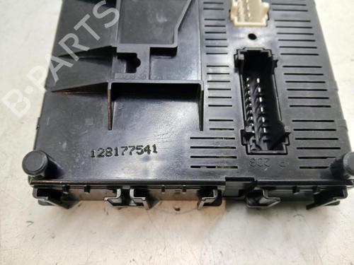 Used Fuse box Fuse box 36894383 36894383