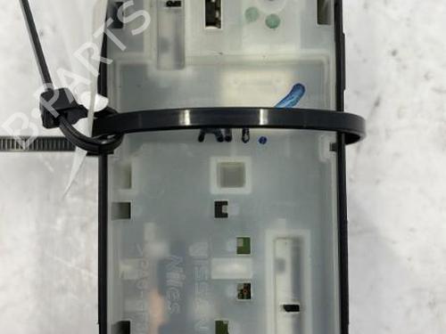 Used Switch Switch NISSAN MICRA IV (K13K, K13KK) 1.2 (80 hp) 22832687 22832687