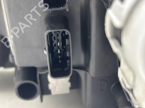 Used Right headlight Right headlight RENAULT LAGUNA Coupe (DT0/1) 2.0 dCi (DT01, DT08, DT09, DT0K, DT12, DT1C, DT1D, DT1M,... (150 hp) 40443237 40443237