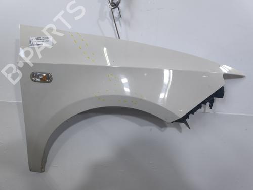 Used Right front fenders Right front fenders 38760878 38760878