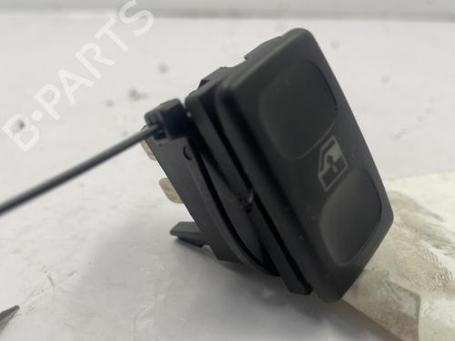 Used Right front window switch Right front window switch VW POLO III (6N1) 55 1.3 (55 hp) 22842482 22842482