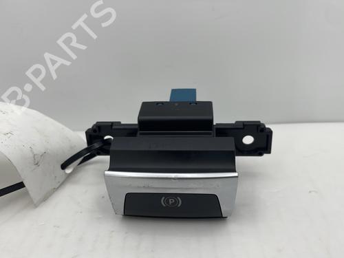 Used Switch PEUGEOT 308 II (LB_, LP_, LW_, LH_, L3_) 1.6 HDi / BlueHDi 115 (115 hp) 30882099