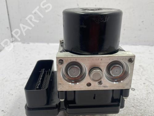Used ABS pump ABS pump BMW 3 (F30, F80) 318 d (143 hp) 22844412 22844412