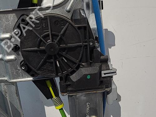 Used Front right window mechanism Front right window mechanism CITROËN C3 Picasso (SH_) 1.4 VTi 95 (SH8FSC, SH8FP0, SH8FP6) (95 hp) 22823518 22823518