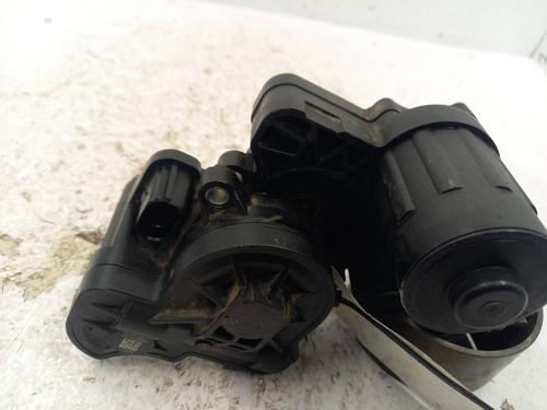 Used Electric handbrake VW GOLF VII (5G1, BQ1, BE1, BE2) 1.4 TSI (125 hp) 25147015