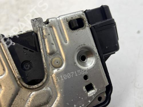 rear-right-lock-mercedes-benz-c-class-w203-2000-2001-2002-2003-2004-2005-2006-2007-27924497 main image