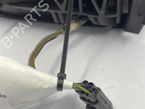 Used Right mirror FORD FOCUS I (DAW, DBW) 1.6 16V (100 hp) 22831303