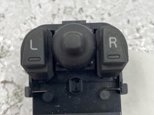 Switch VOLVO V40 Hatchback (525) D2 | BP23978576I30 - Image 2