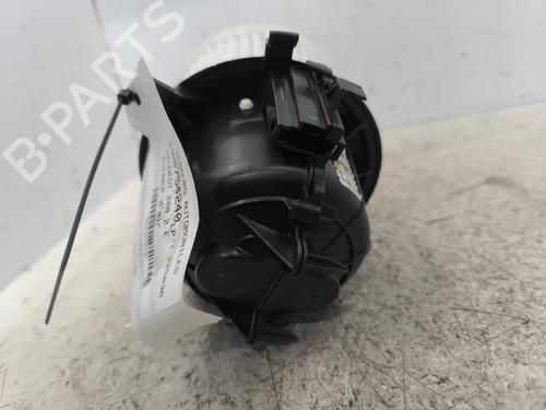 Used Heater blower motor Heater blower motor PEUGEOT 208 II (UB_, UP_, UW_, UJ_) e-208 (136 hp) 24196782 24196782