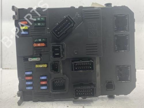 Used Fuse box Fuse box PEUGEOT 206+ (2L_, 2M_) 1.1 (60 hp) 22835182 22835182