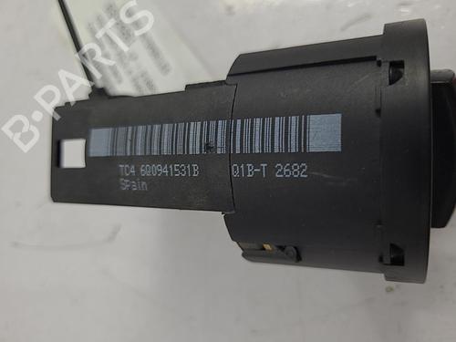 Used Headlight switch VW POLO (9N_, 9A_) 1.9 SDI (64 hp) 22822959