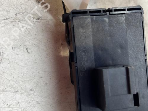 Switch AUDI A3 Sportback (8VA, 8VF) 2.0 TDI | BP28328232I30 