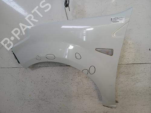 Forskærm venstre DACIA SANDERO 1.2 16V LPG (75 hp) 32031041