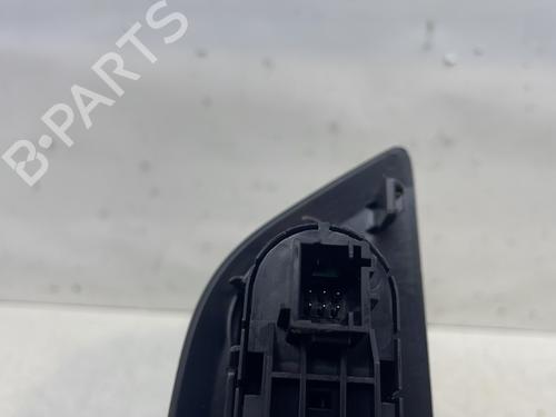Used Left front window switch Left front window switch PEUGEOT 208 II (UB_, UP_, UW_, UJ_) e-208 (136 hp) 30045699 30045699
