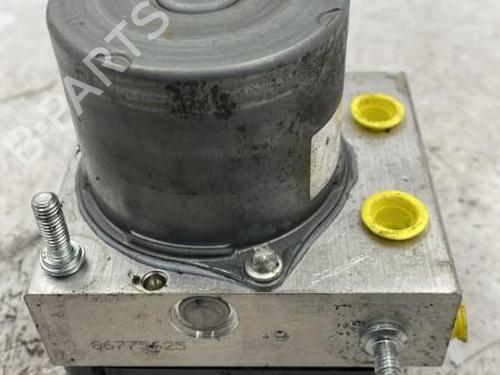 Used ABS pump ABS pump CITROËN BERLINGO (ER_, EC_) 1.5 BlueHDi 130 (ECYHZJ, ECYHZR) (131 hp) 22834749 22834749