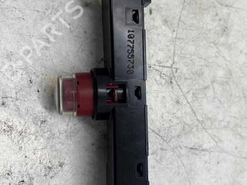 Used Warning switch Warning switch FIAT 500 (312_) 1.4 (312AXC1B, 312CXC1B) (100 hp) 27093918 27093918