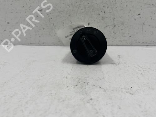 Used Headlight switch VW NEW BEETLE (9C1, 1C1) 1.9 TDI (101 hp) 24468847