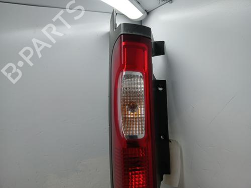 Høyre baklys RENAULT TRAFIC II Van (FL) 2.0 dCi 115 (FL01, FL0U, FL00, FL0H, FL0M) (114 hp) 31582180