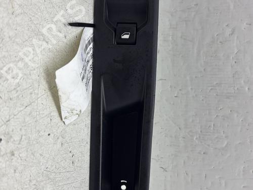 Pulsantiera anteriore destra PEUGEOT EXPERT Van (V_) 2.0 BlueHDi 145 (144 hp) 30924605