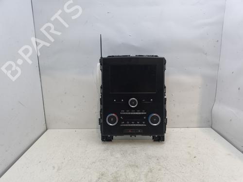Used Display monitor RENAULT MEGANE IV Hatchback (B9A/M/N_) 1.3 TCe 115 (B9N9) (116 hp) 29833960
