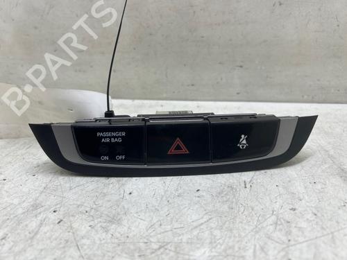 Used Warning switch Warning switch HYUNDAI ix35 (LM, EL, ELH) 2.0 CRDi 4WD (136 hp) 40609289 40609289