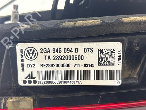 right-tailgate-light-vw-t-roc-a11-d11-2017-40055215 main image