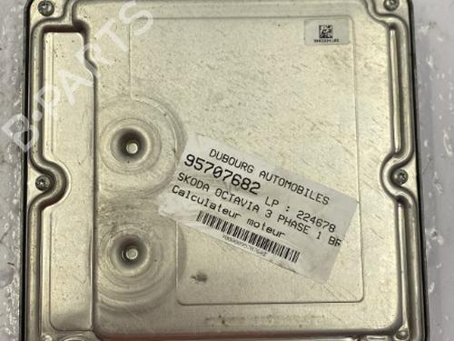Used Engine control unit (ECU) SKODA OCTAVIA III Combi (5E5, 5E6) 1.6 TDI (105 hp) 23429551