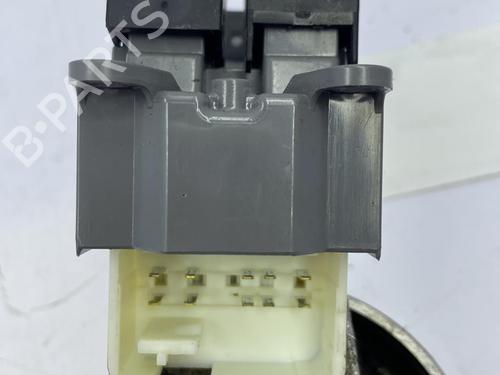 Used Switch Switch TOYOTA YARIS (_P13_) 1.4 D (NLP130_, NLP130) (90 hp) 22829656 22829656