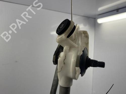 Used Front wiper motor NISSAN MICRA III (K12) 1.2 16V (65 hp) 22841334