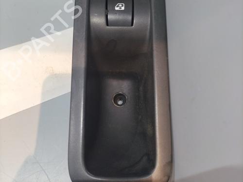Used Left rear window switch RENAULT MEGANE II (BM0/1_, CM0/1_) 1.9 dCi (131 hp) 30088498