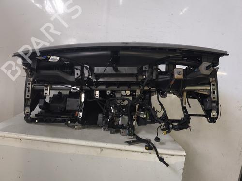 Dashboard Dashboard PEUGEOT 3008 II SUV (MC_, MR_, MJ_, M4_) 1.5 BlueHDi 130 (131 hp) 36418087 36418087