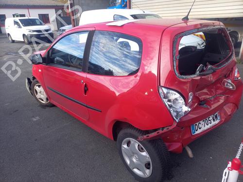 Fuel flap RENAULT TWINGO II (CN0_) 1.2 16V (CN04, CN0B) | BP31887474C131 