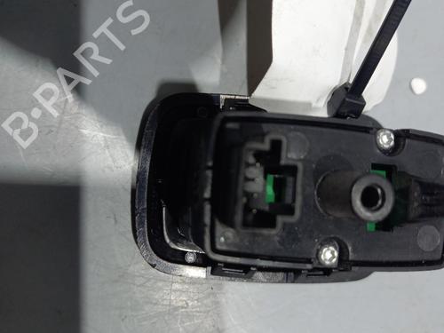 Used Right front window switch Right front window switch 28499505 28499505