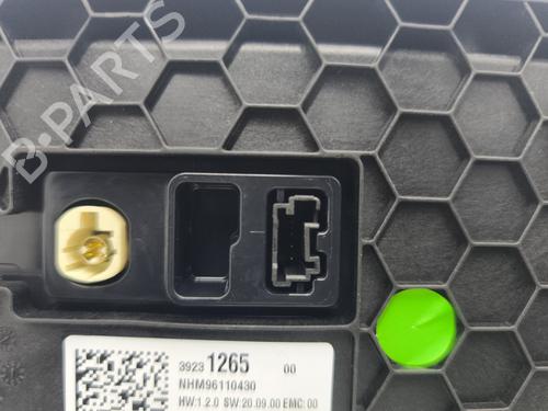 Used Display monitor Display monitor OPEL CORSA F (P2JO) 1.2 (68) (75 hp) 33178200 33178200