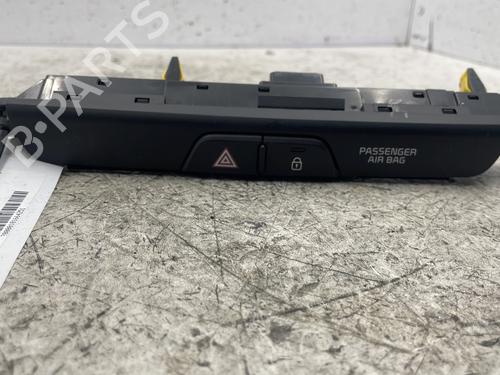 Warning switch KIA STONIC (YB) 1.4 CVVT | BP24032773I22 - Image 2