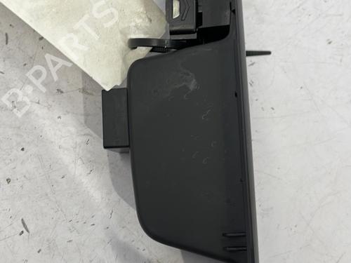 Used Right rear window switch Right rear window switch PEUGEOT 308 SW II (LC_, LJ_, LR_, LX_, L4_) 1.6 BlueHDi 120 (120 hp) 22830408 22830408