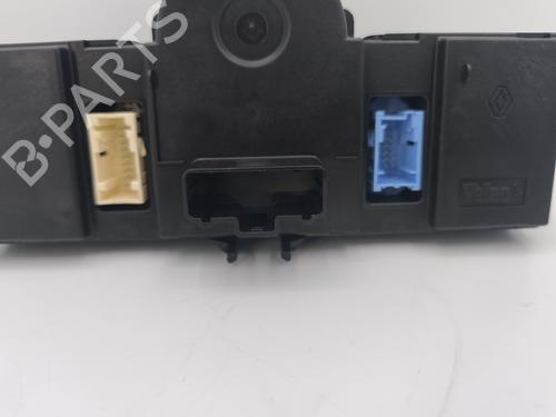 Used Climate control Climate control RENAULT CLIO III (BR0/1, CR0/1) 1.2 16V (BR0P, CR0P) (101 hp) 30929075 30929075