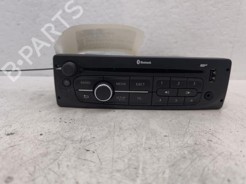 Used Radio Radio RENAULT MASTER III Bus (JV) 2.3 dCi 125 FWD (JV0C, JV0D, JV0H, JV0G, JV0J) (125 hp) 33316835 33316835