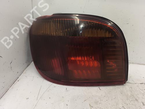 Achterlicht links TOYOTA YARIS (_P1_) 1.4 D-4D (NLP10_, NLP10R) (75 hp) 25758165