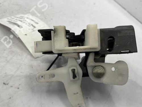 Used Front left lock ROVER 100 / METRO Hatchback (XP) 111 C/L/S (60 hp) 22832494