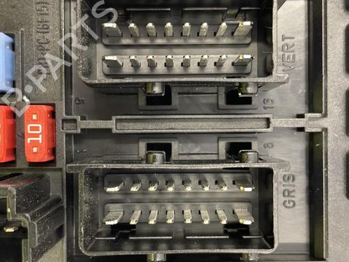 Scatola Fusibili PEUGEOT 206+ (2L_, 2M_) 1.4 i | BP22827325E1