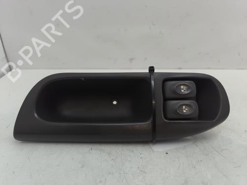 Used Right front window switch RENAULT SCÉNIC I MPV (JA0/1_, FA0_) 1.9 dCi (JA05, JA1F) (102 hp) 29582117