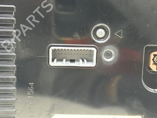 display-monitor-renault-megane-iv-hatchback-b9amn_-2015-40516035 main image