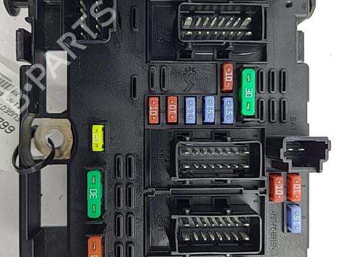 Used Fuse box Fuse box PEUGEOT 307 CC (3B) 2.0 16V (136 hp) 22824251 22824251